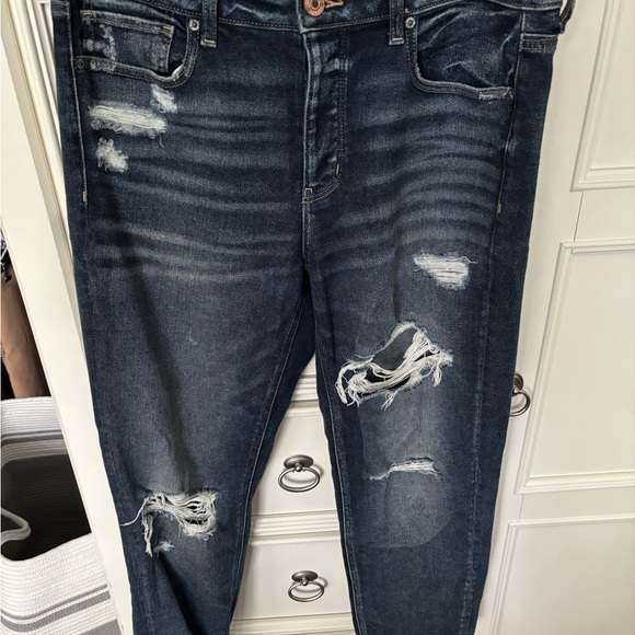 American Eagle Outfitters Navy Distressed Boyfriend Jeans - Picture 1 of 4